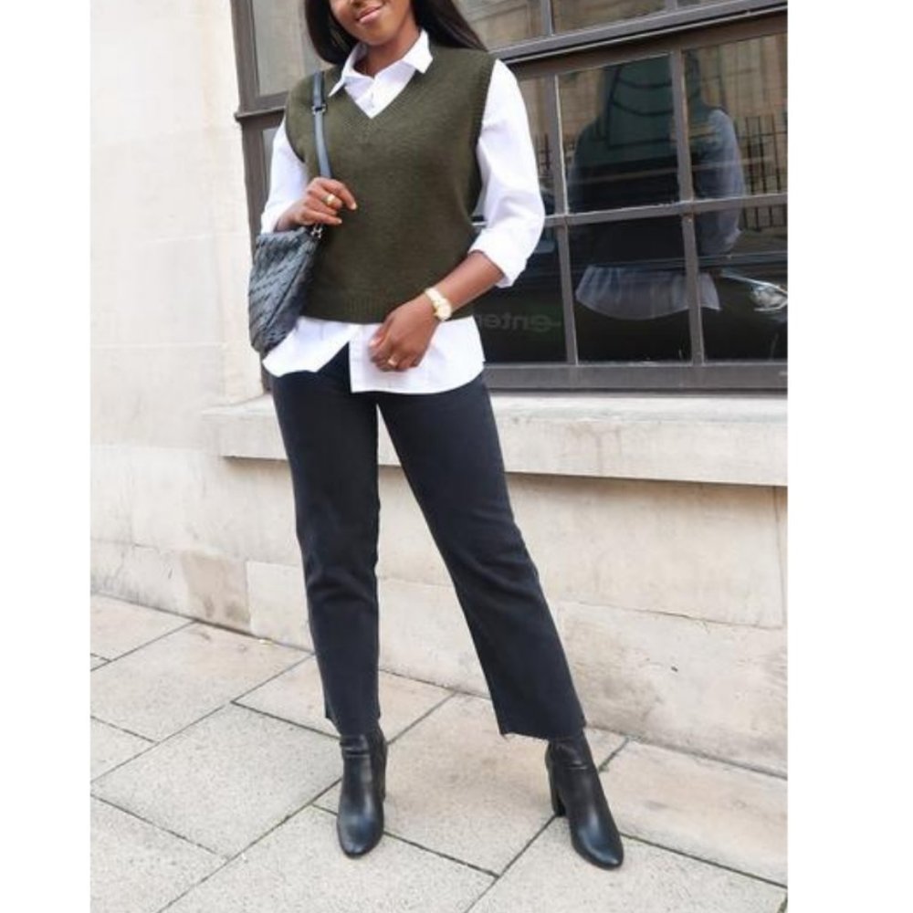 J.Crew Cable Knit Cashmere Merino Wool Angora V-Neck Sweater Vest Preppy School - Picture 8 of 10